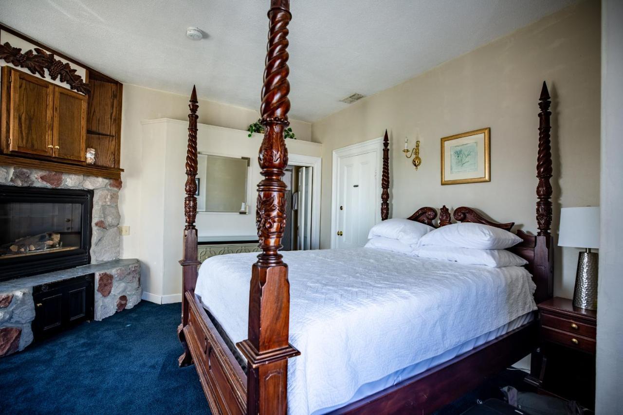 Brasswood Inn Провинстаун Экстерьер фото