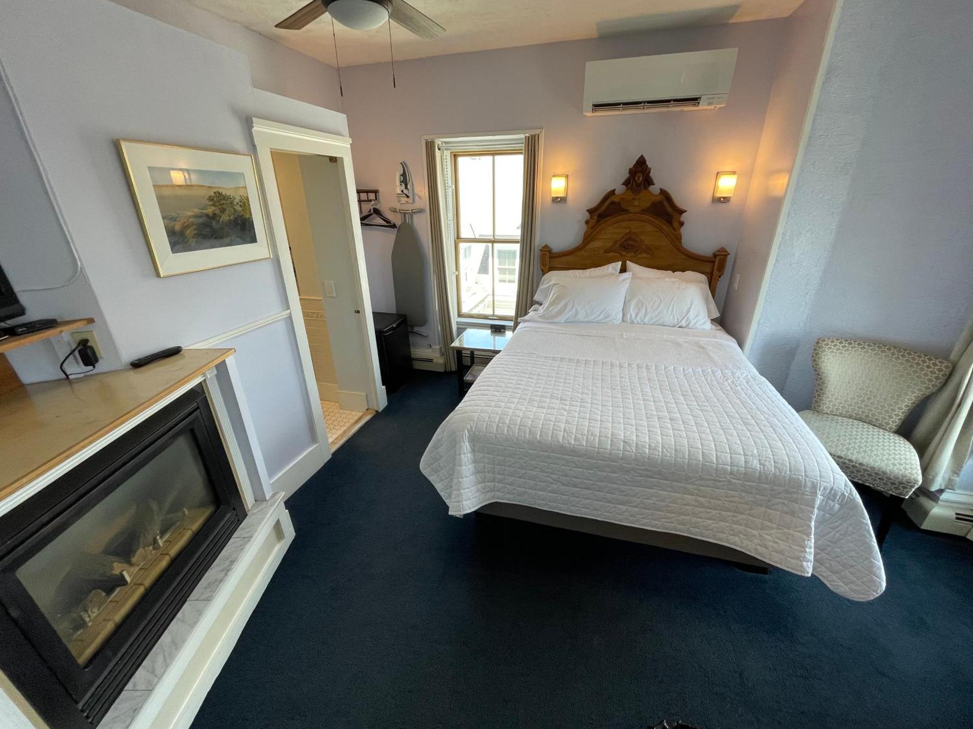 Brasswood Inn Провинстаун Экстерьер фото